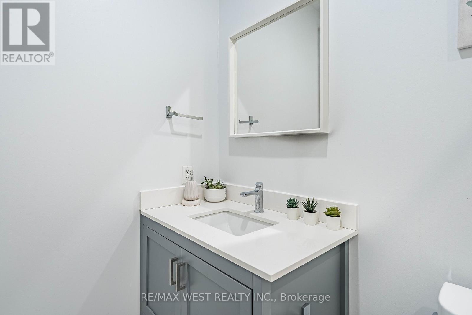 2906 - 103 The Queens Way, Toronto, Ontario  M6S 5B3 - Photo 22 - W12991796