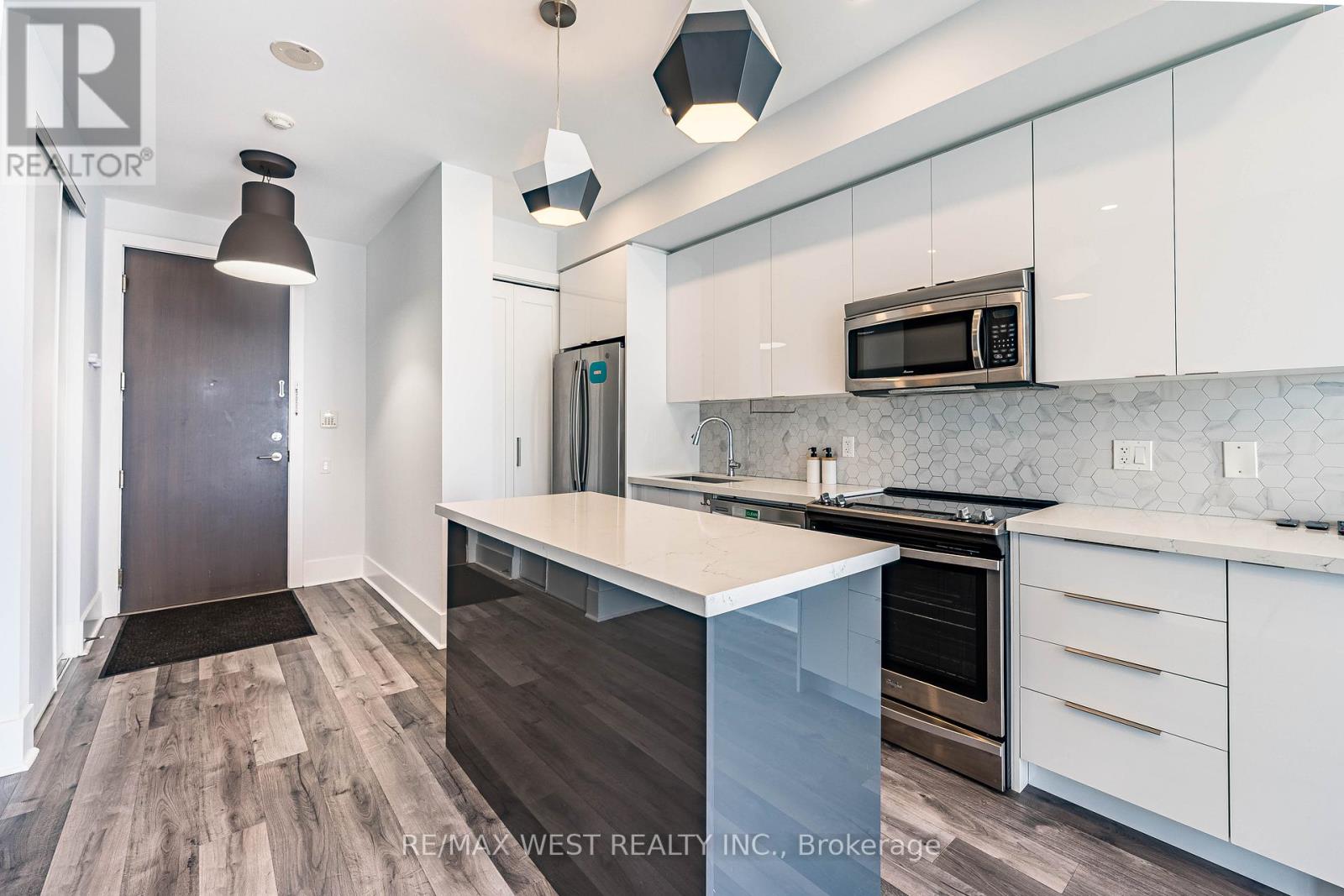 2906 - 103 The Queens Way, Toronto, Ontario  M6S 5B3 - Photo 9 - W12991796