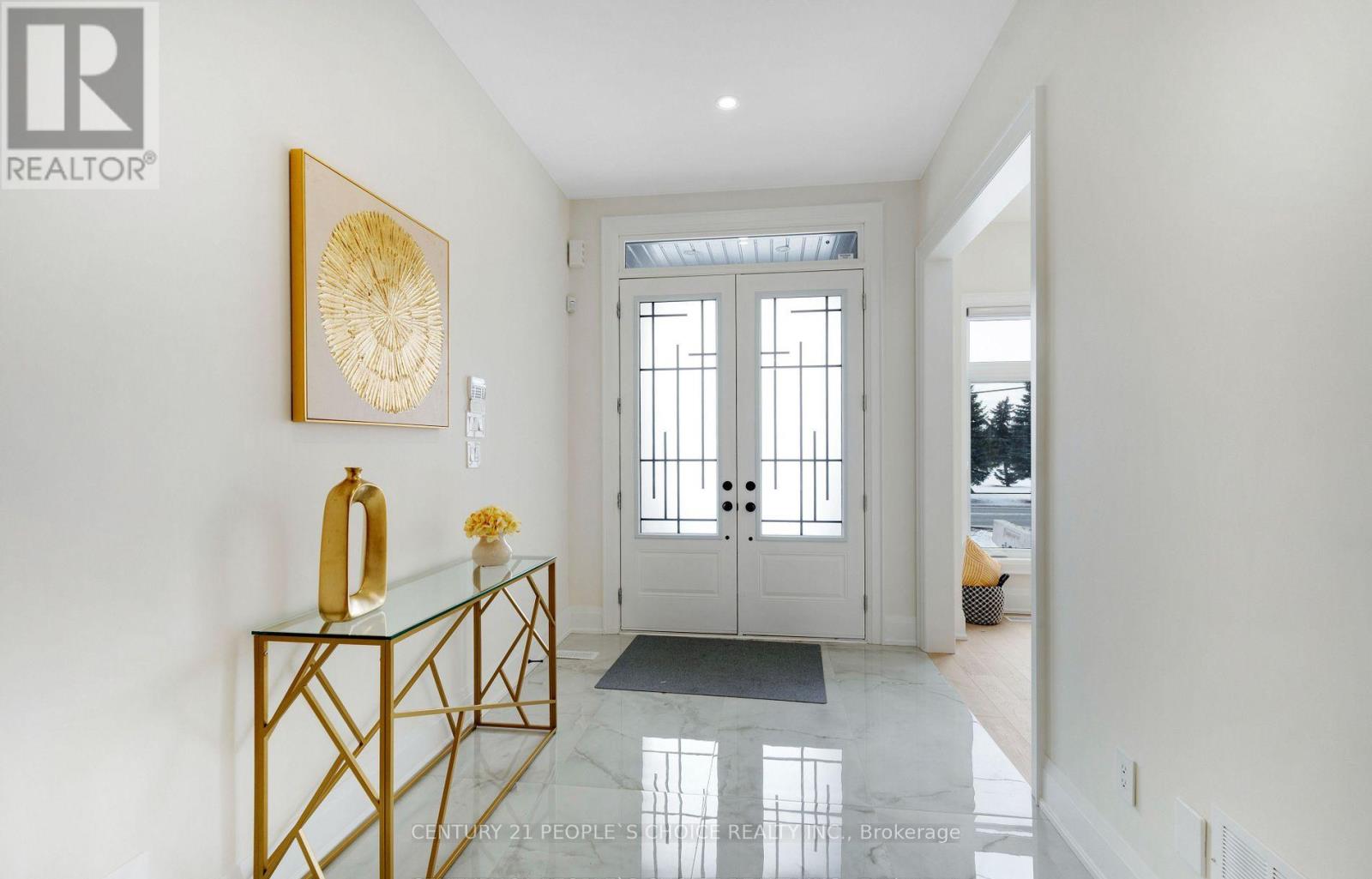 Upper - 8915 Heritage Road, Brampton, Ontario  L6Y 0E4 - Photo 2 - W12991800