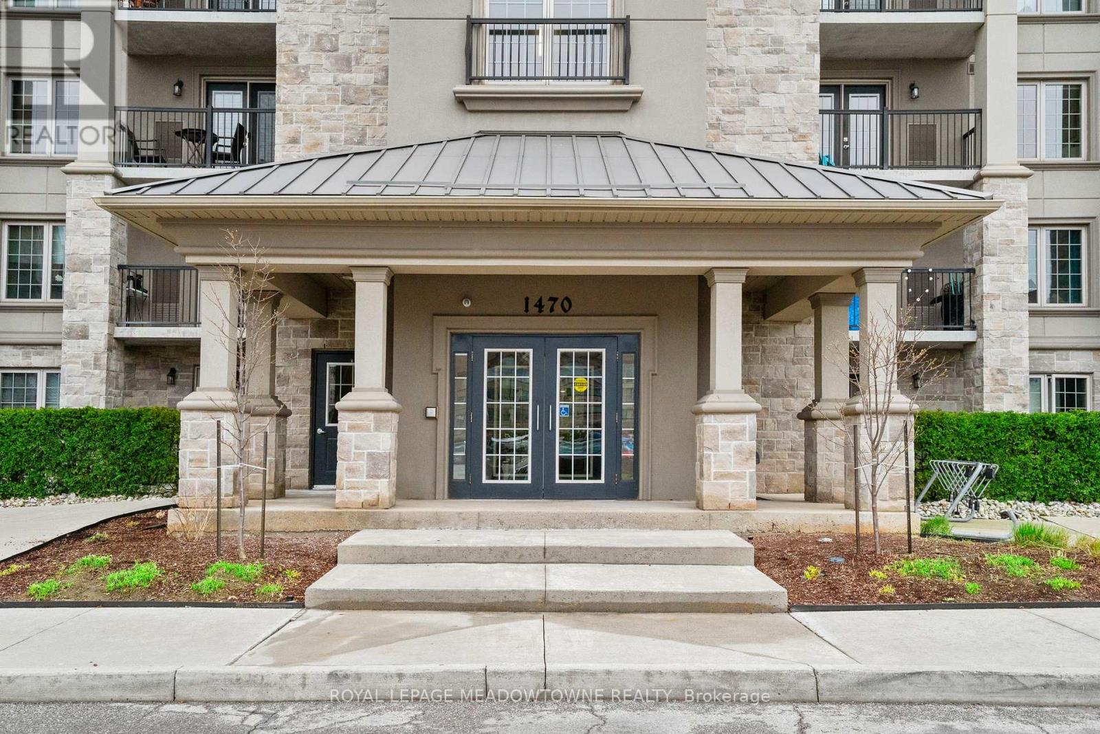 310 - 1470 Main Street E, Milton, Ontario  L9T 8W6 - Photo 2 - W12991852