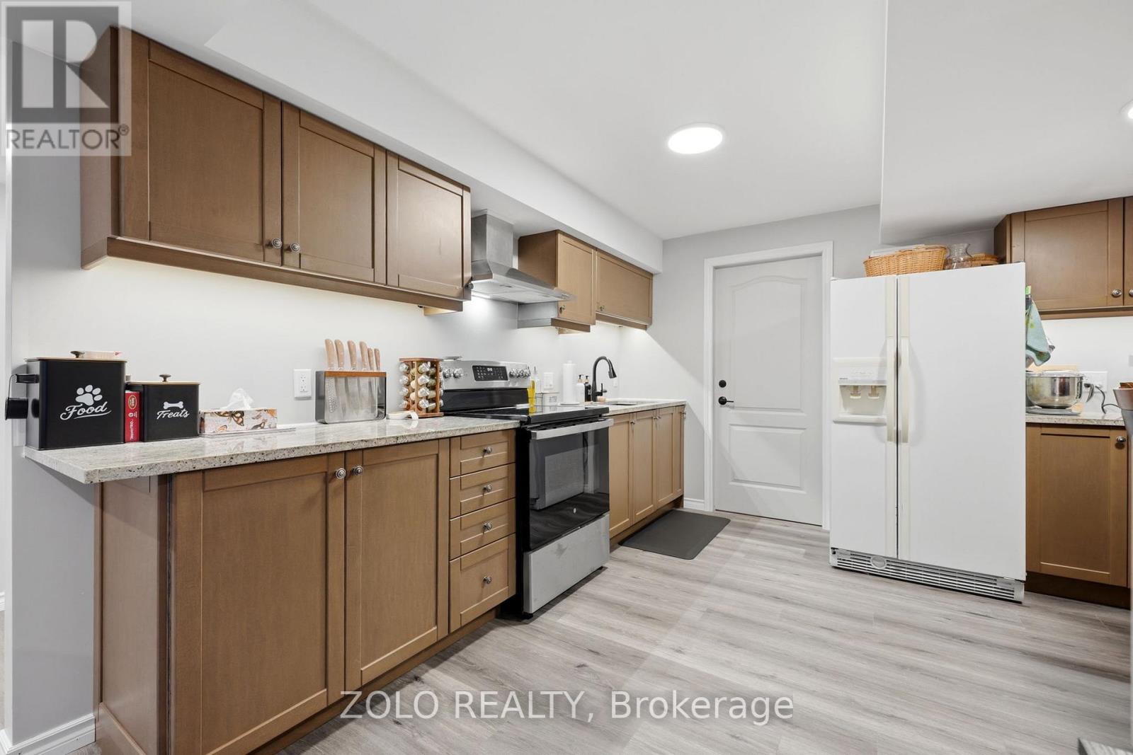 25 Twistleton Street, Caledon, Ontario  L7C 3V9 - Photo 32 - W12991940