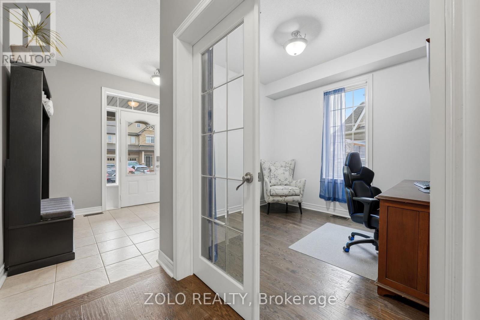 25 Twistleton Street, Caledon, Ontario  L7C 3V9 - Photo 5 - W12991940