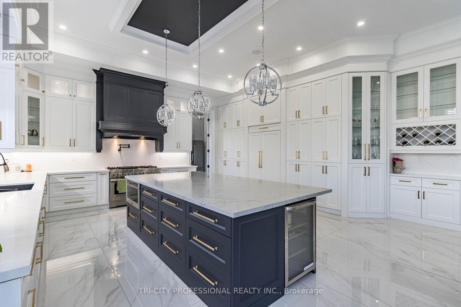 27 Morris Court, Brampton, Ontario  L6P 0G7 - Photo 30 - W12991948