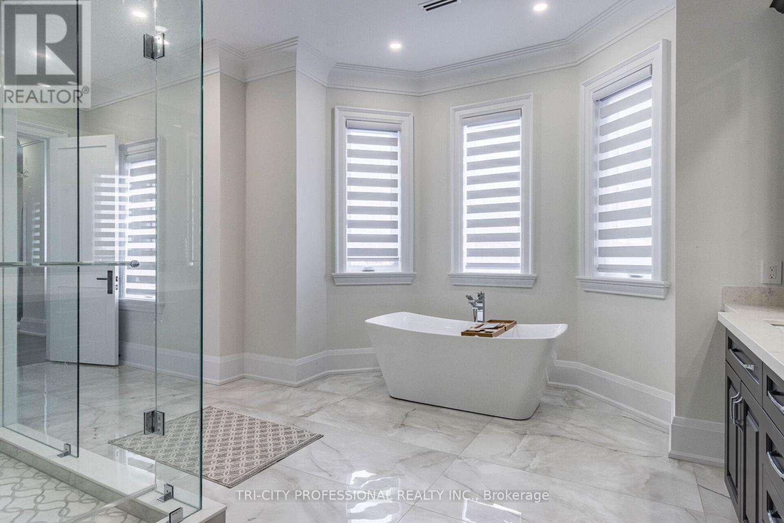 27 Morris Court, Brampton, Ontario  L6P 0G7 - Photo 41 - W12991948