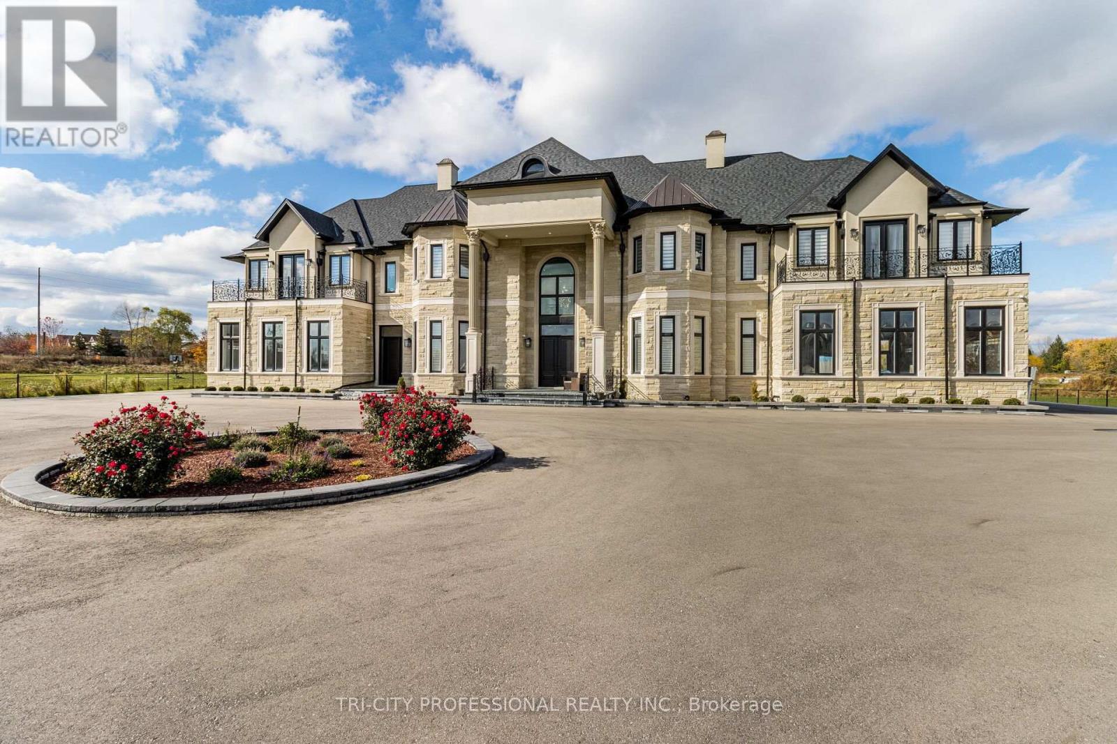 27 Morris Court, Brampton, Ontario  L6P 0G7 - Photo 5 - W12991948