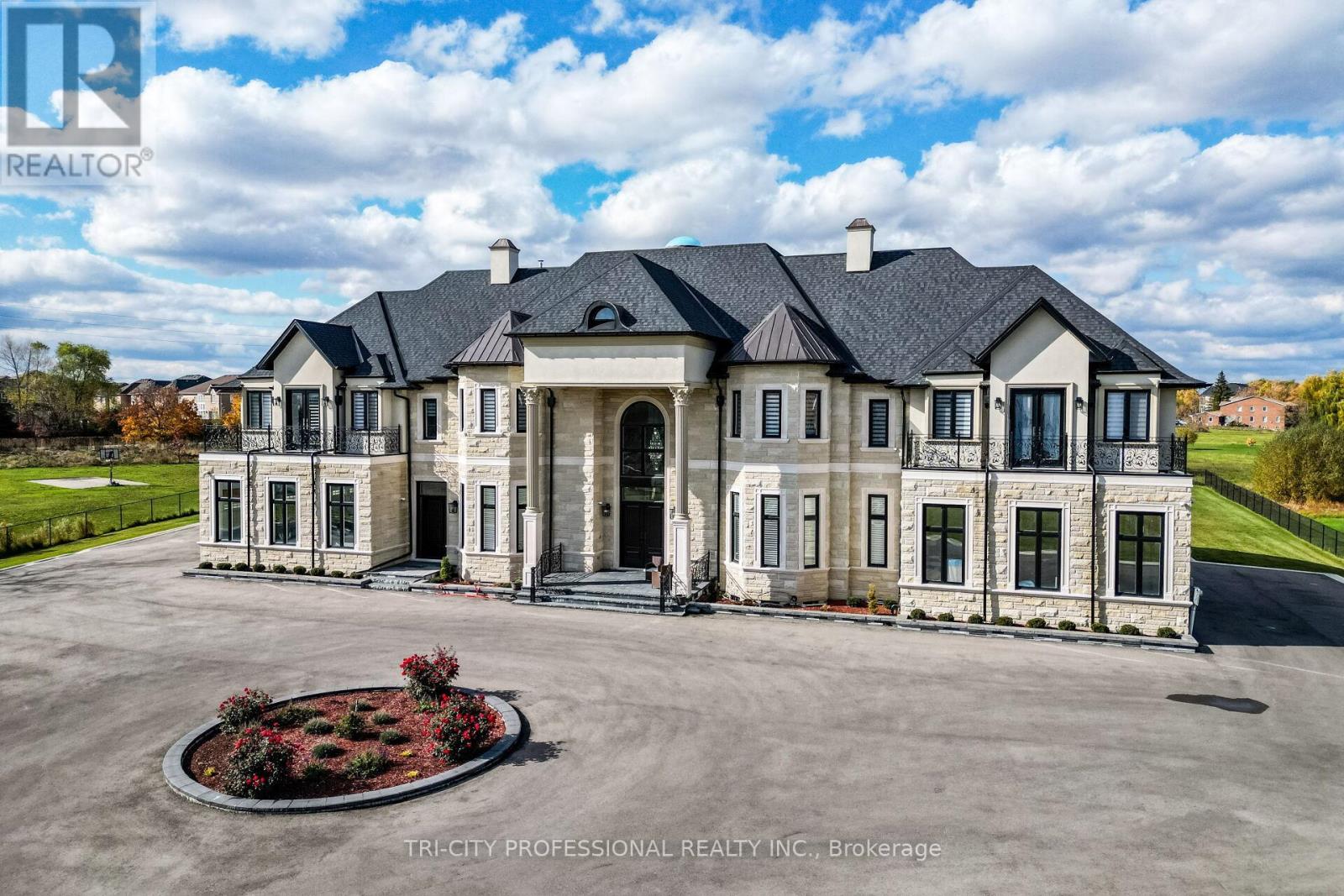 27 Morris Court, Brampton, Ontario  L6P 0G7 - Photo 7 - W12991948