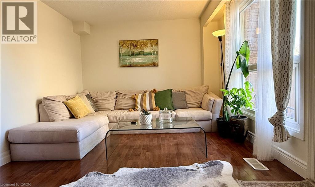 223 Pioneer Drive Unit# F39, Kitchener, Ontario  N2P 1L9 - Photo 4 - 40820224