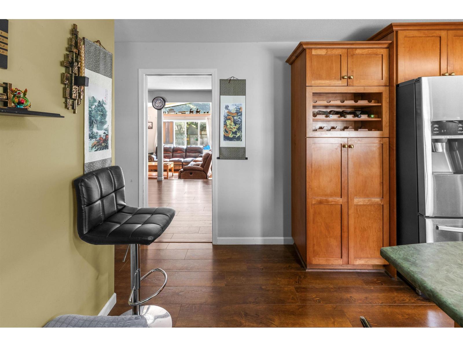 32622 Egglestone Avenue, Mission, British Columbia  V4S 1A2 - Photo 4 - R3107573