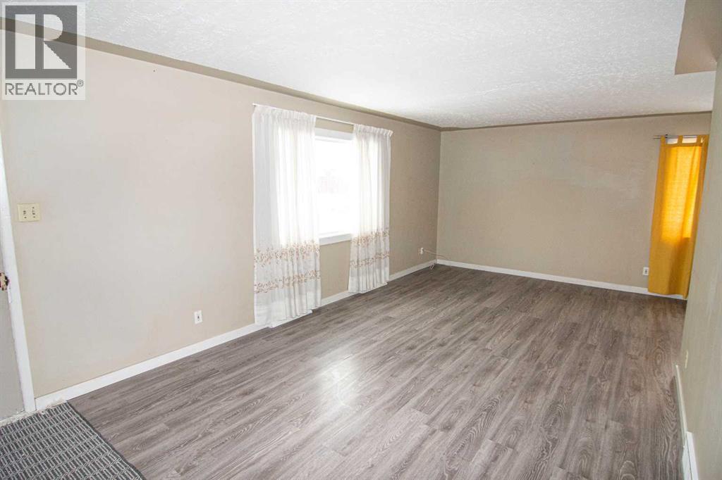 7012 Bowness Road Nw, Calgary, Alberta  T3B 0G4 - Photo 12 - A2289591