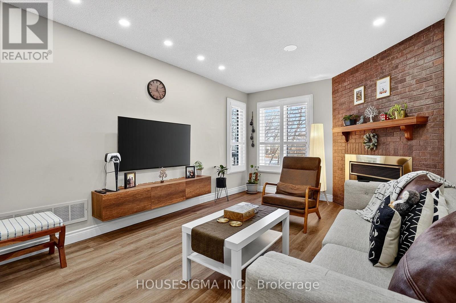 2 - 14 Huntingwood Avenue, Hamilton, Ontario  L9H 6X3 - Photo 10 - X12991698