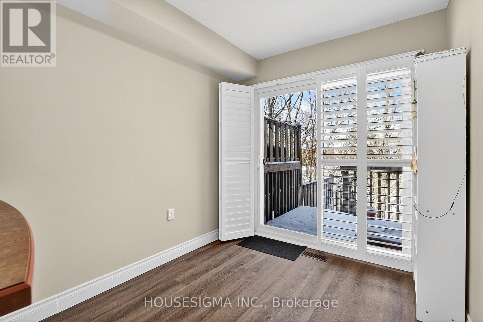 2 - 14 Huntingwood Avenue, Hamilton, Ontario  L9H 6X3 - Photo 17 - X12991698