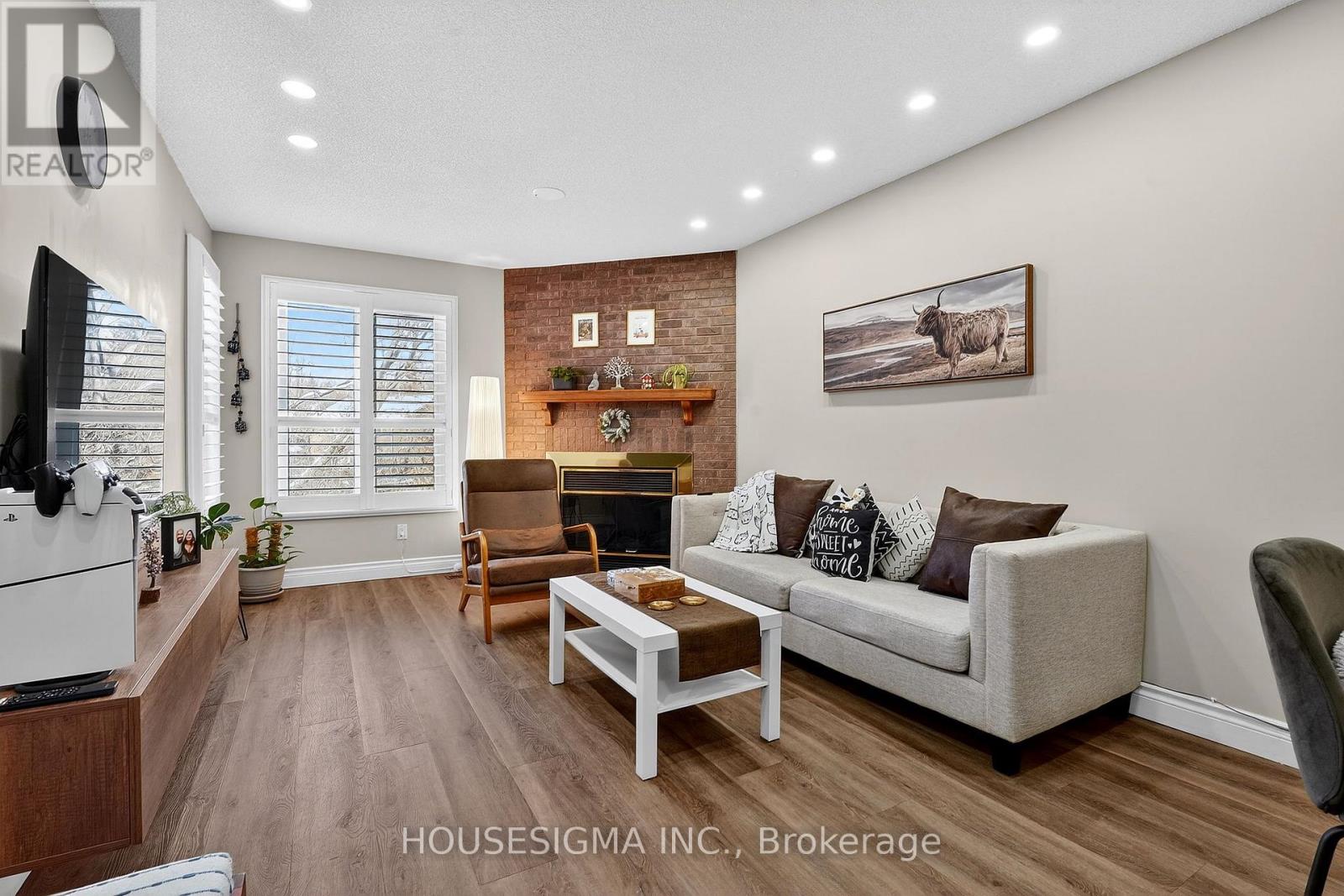 2 - 14 Huntingwood Avenue, Hamilton, Ontario  L9H 6X3 - Photo 9 - X12991698