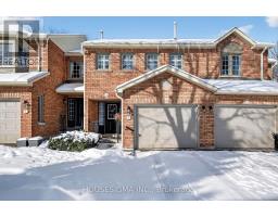 2 - 14 HUNTINGWOOD AVENUE, Hamilton, Ontario