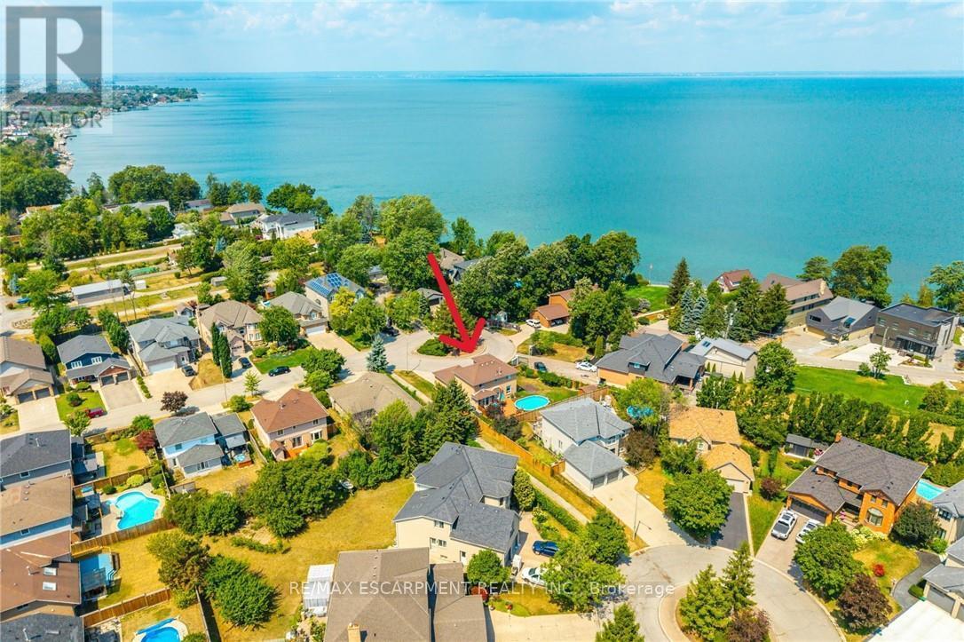 10 Shadowdale Drive, Hamilton, Ontario  L8E 5E7 - Photo 4 - X12991700