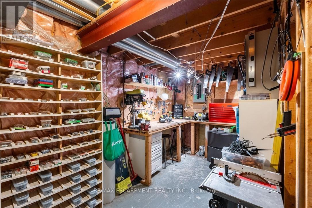 10 Shadowdale Drive, Hamilton, Ontario  L8E 5E7 - Photo 43 - X12991700