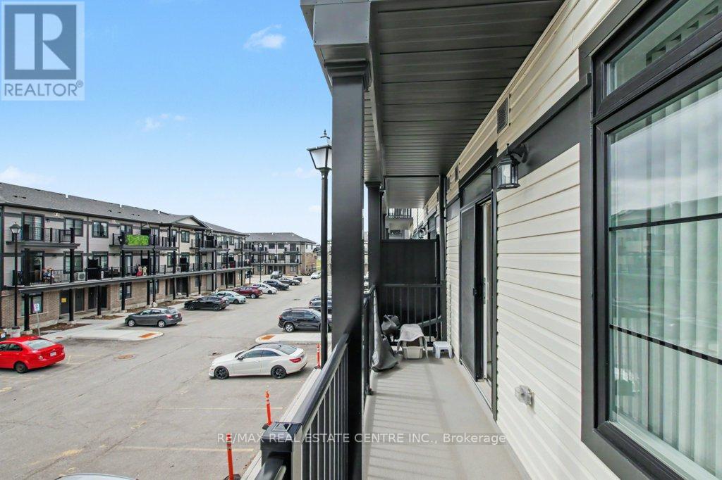 53 Lomond Lane, Kitchener, Ontario  N2R 0T6 - Photo 13 - X12991706