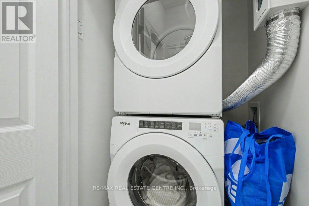 53 Lomond Lane, Kitchener, Ontario  N2R 0T6 - Photo 8 - X12991706