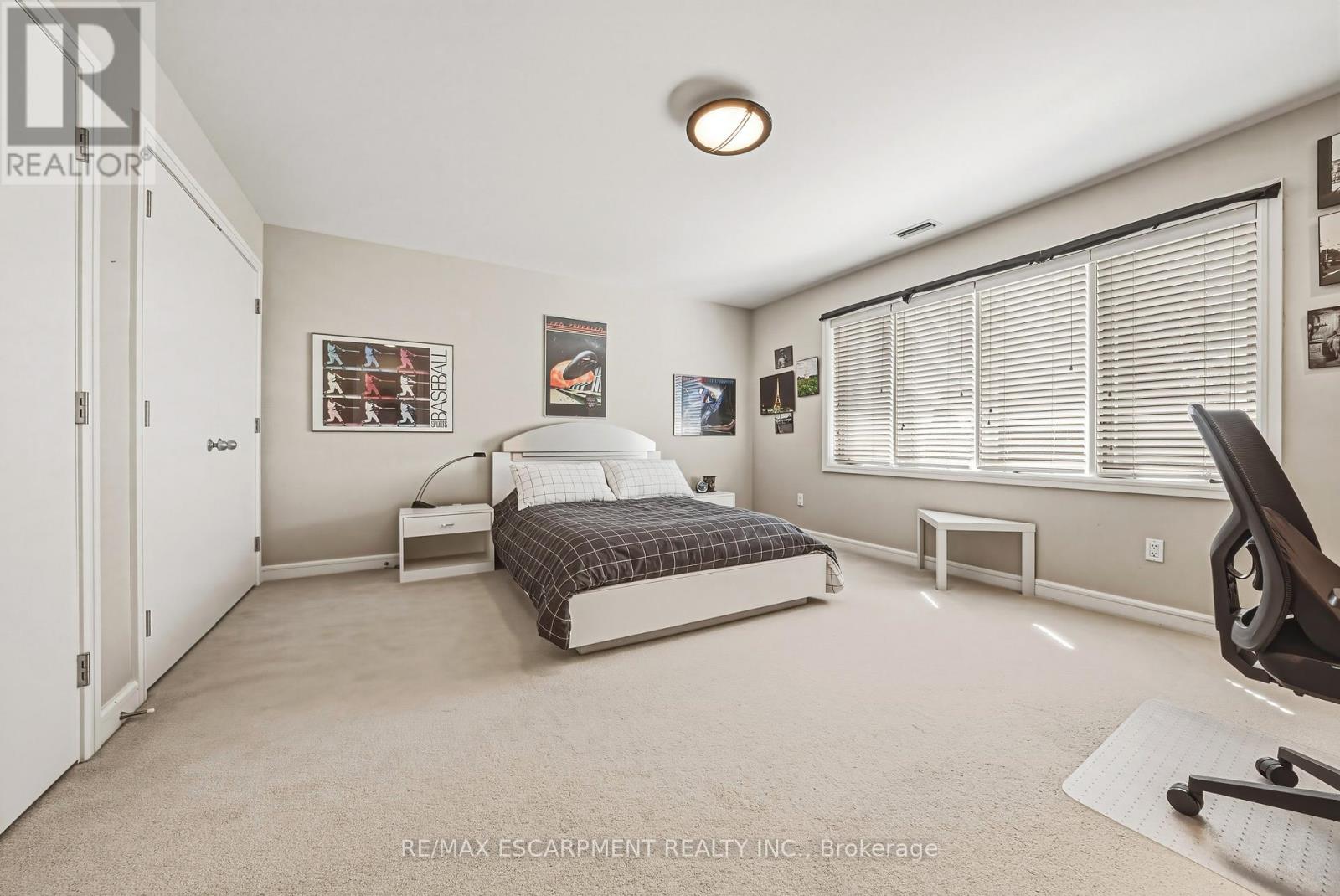 2 Anslow Court, Hamilton, Ontario  L9H 6Z2 - Photo 29 - X12991804