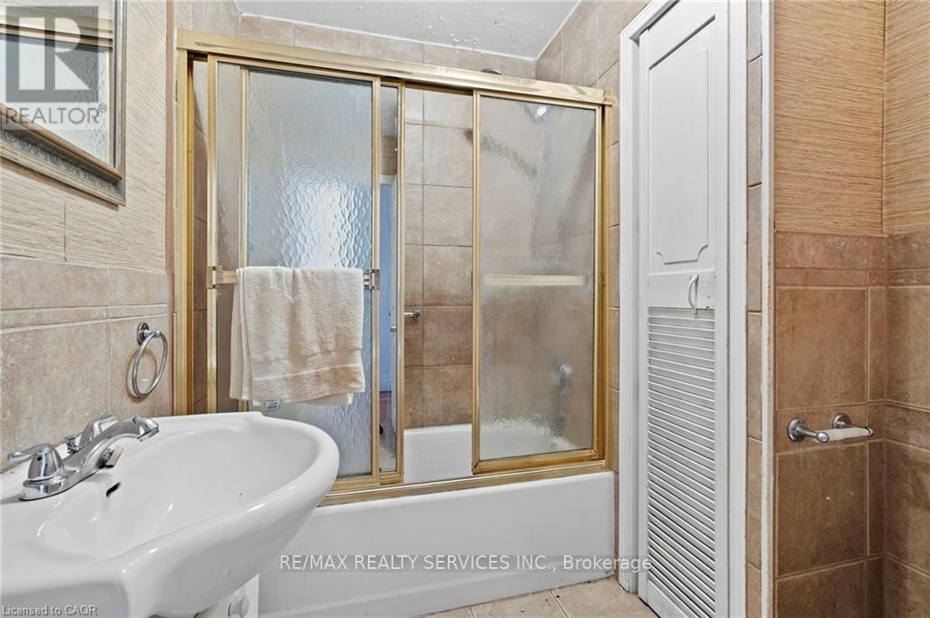 5292 Bridge Street, Niagara Falls, Ontario  L2E 2T3 - Photo 7 - X12991858