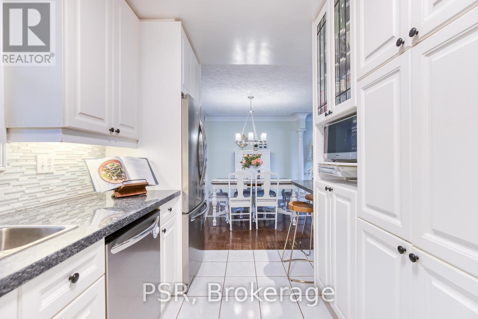 36 Randerson Avenue, Kitchener, Ontario  N2H 3L9 - Photo 13 - X12991918