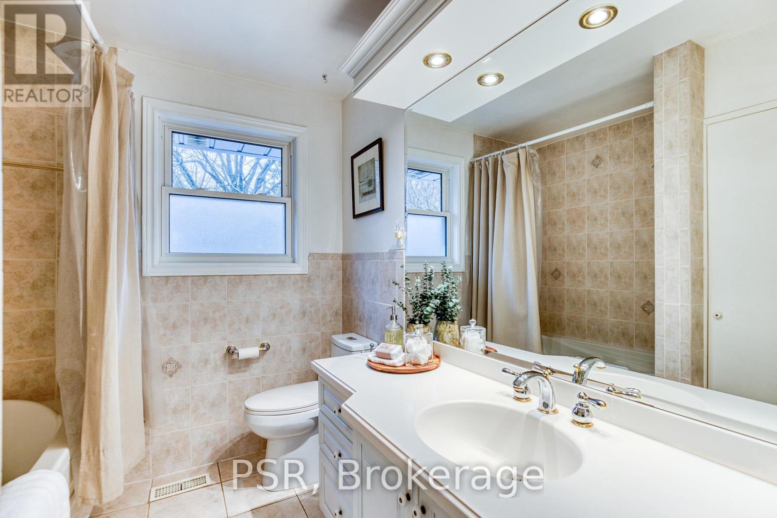 36 Randerson Avenue, Kitchener, Ontario  N2H 3L9 - Photo 22 - X12991918