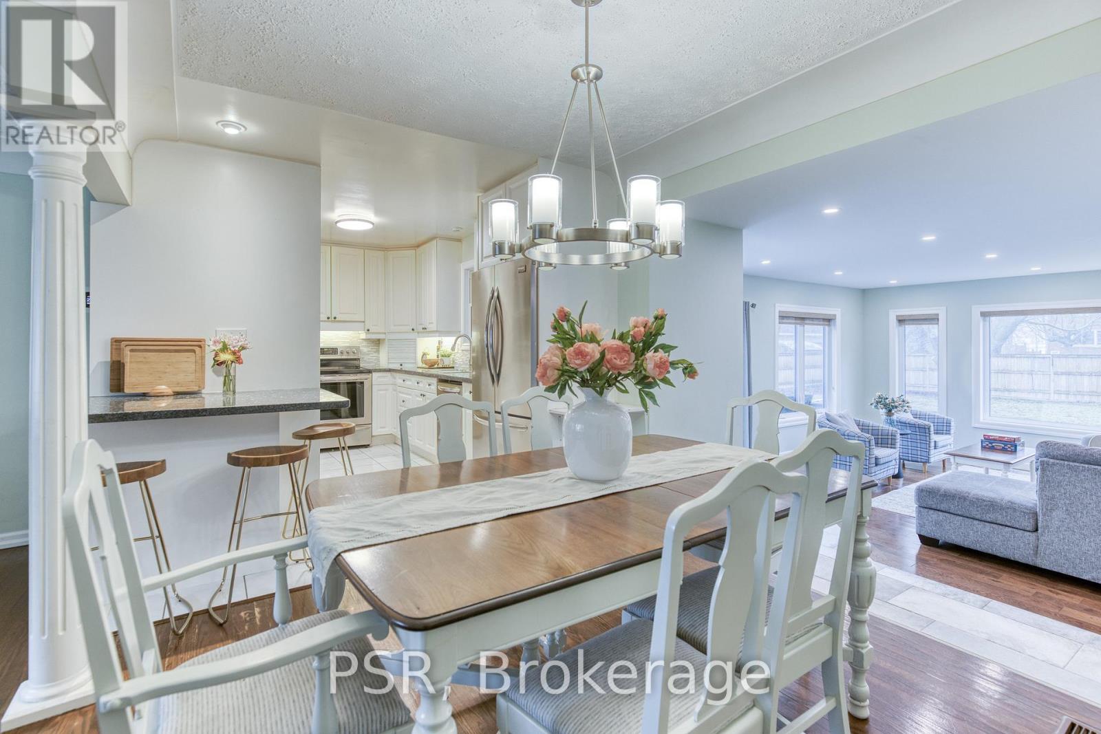 36 Randerson Avenue, Kitchener, Ontario  N2H 3L9 - Photo 6 - X12991918