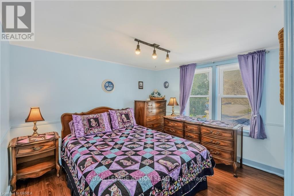 19 Lyndsay Street, Brantford, Ontario  N3T 2C5 - Photo 30 - X12991946