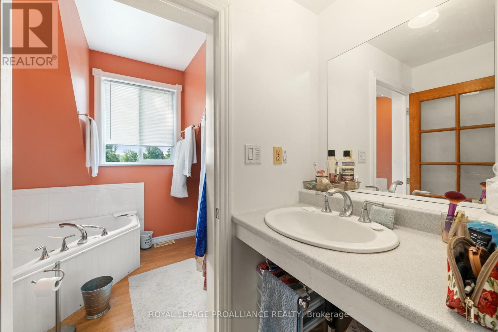 2925 County Road 10, Prince Edward County, Ontario  K0K 2P0 - Photo 25 - X12314107