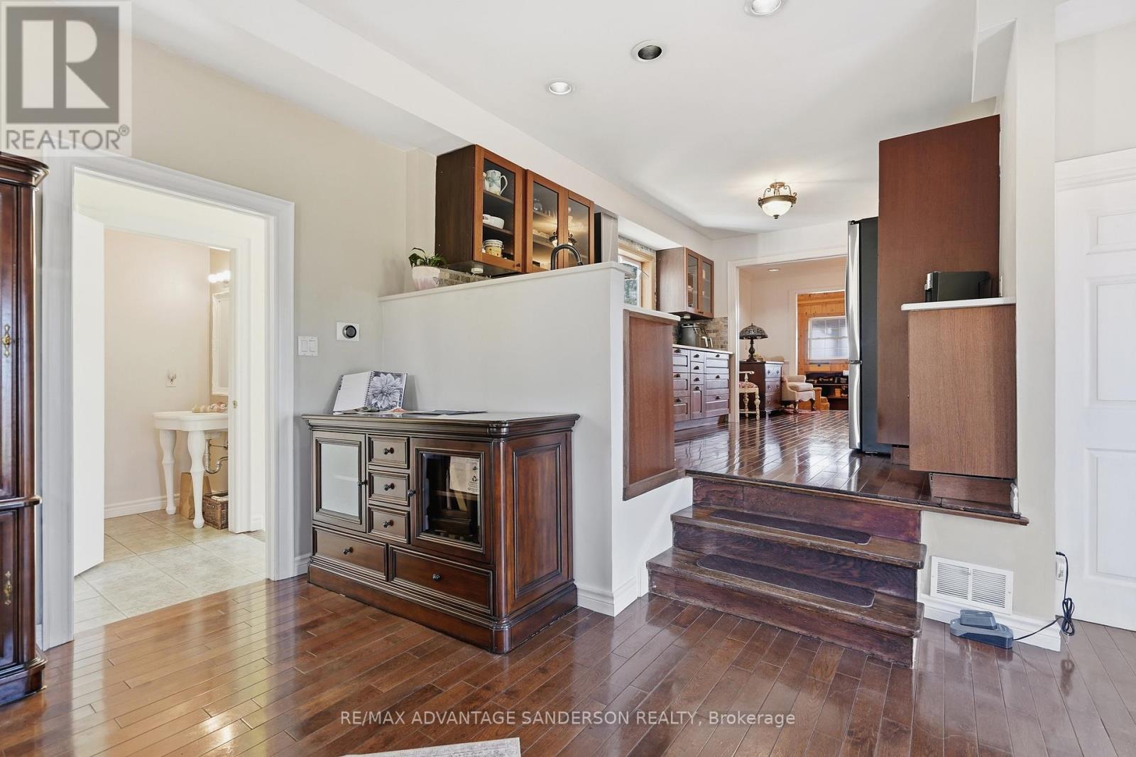 22476 Coldstream Road, Middlesex Centre, Ontario  N0L 1R0 - Photo 29 - X12990168