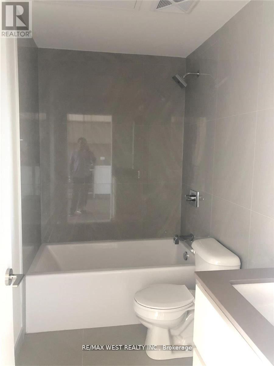 1202 - 30 Baseball Place, Toronto, Ontario M4M 0E8 - Photo 8 - E12956854