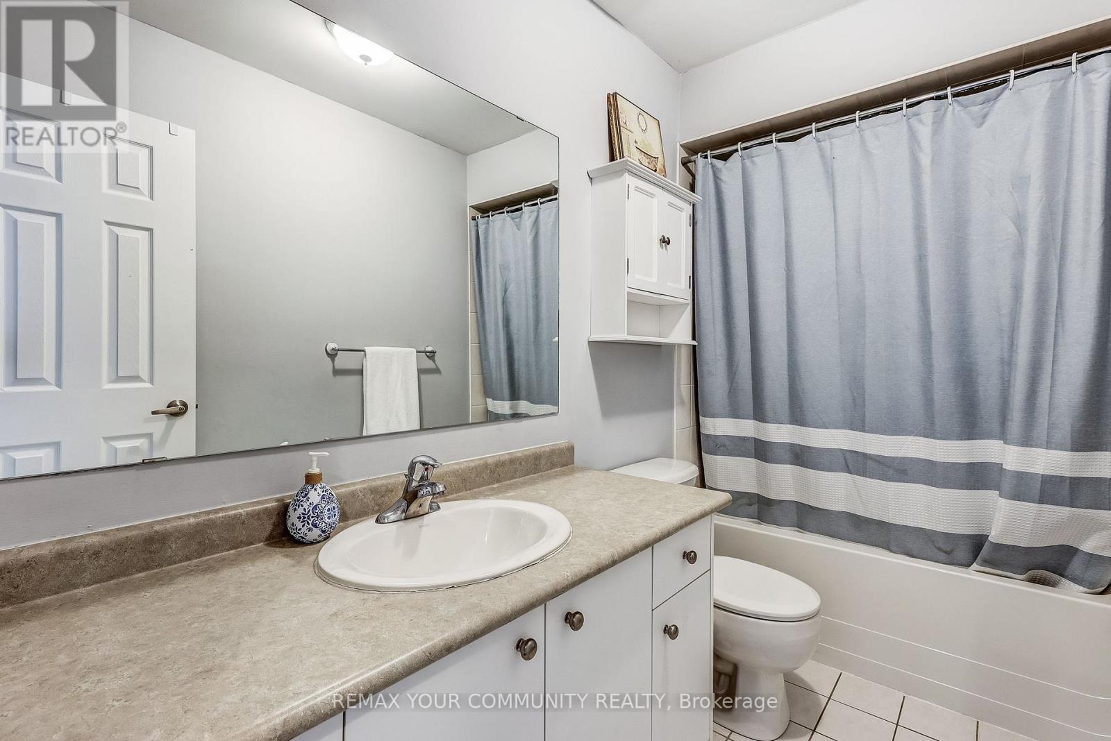 2 Laurelbank Crescent, Georgina, Ontario  L4P 4H6 - Photo 32 - N12913896