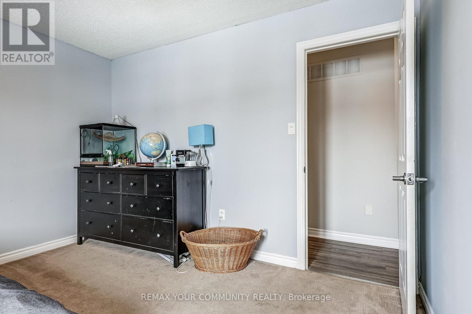 2 Laurelbank Crescent, Georgina, Ontario  L4P 4H6 - Photo 29 - N12913896