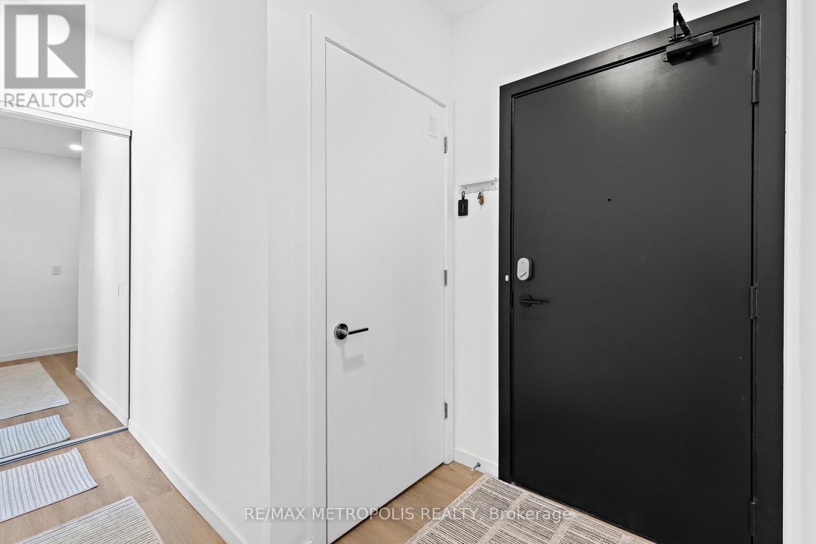 Ph10 - 689 The Queens Way, Toronto, Ontario  M8Y 0C8 - Photo 27 - W12991774