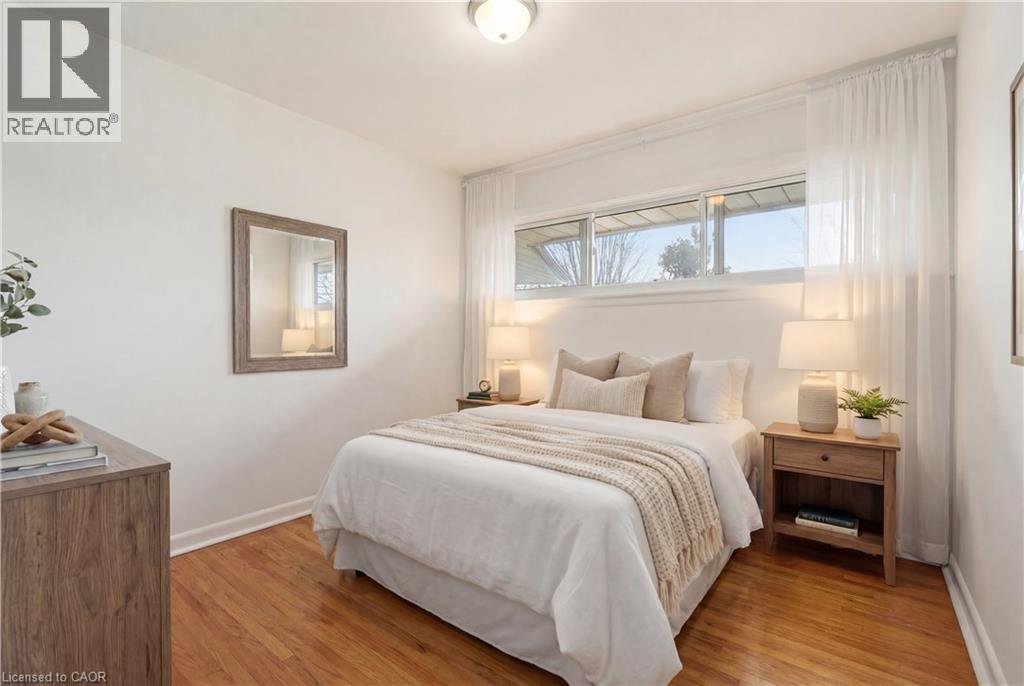 890 Falcon Boulevard, Burlington, Ontario  L7T 3B7 - Photo 7 - 40817409