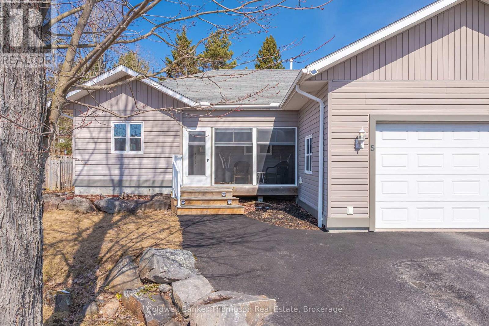 5 Northdown Street, Huntsville, Ontario P1H 2R3 - Photo 42 - X12992036