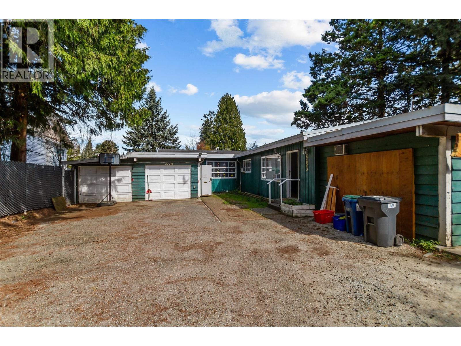 22041 Dewdney Trunk Road, Maple Ridge, British Columbia  V2X 3H3 - Photo 3 - R3110277