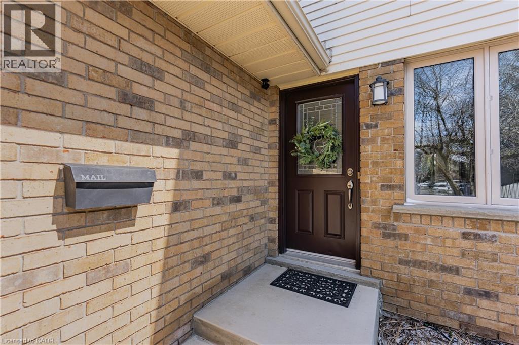 375 Kingscourt Court Unit# 20, Waterloo, Ontario  N2K 3N7 - Photo 4 - 40817940