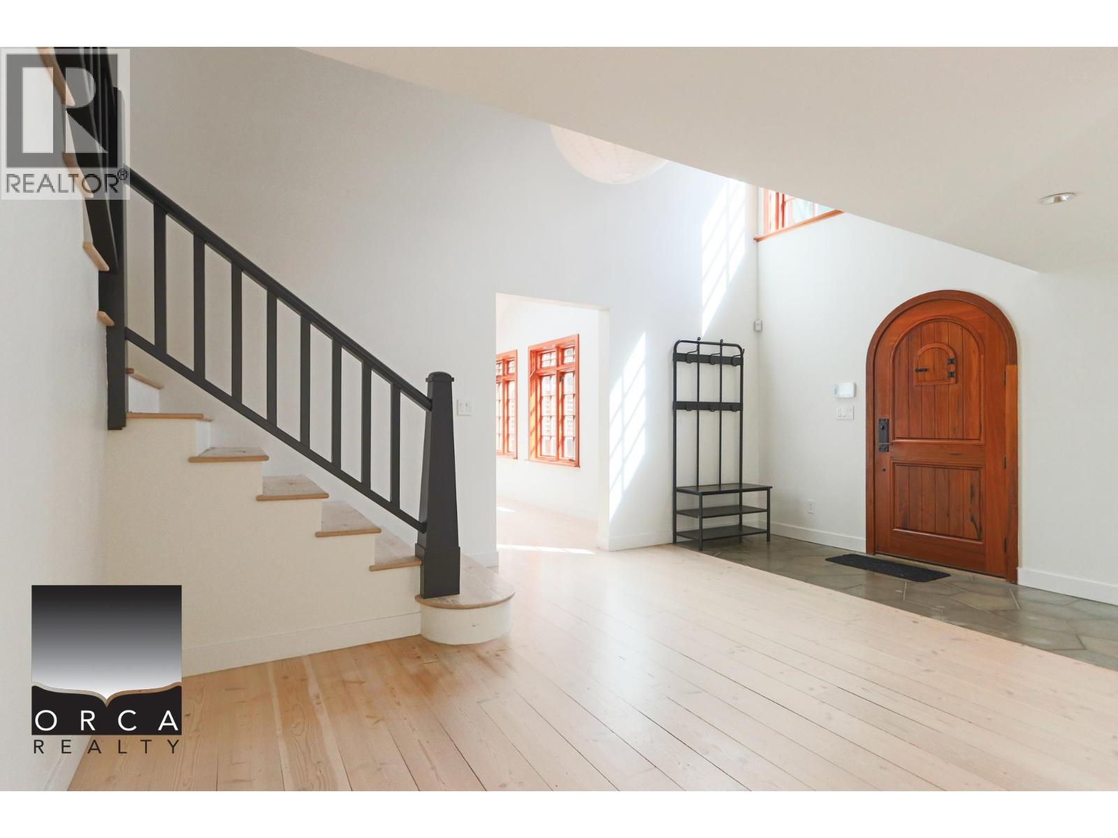 466 Brand Street, North Vancouver, British Columbia  V7N 1G1 - Photo 17 - R3108274