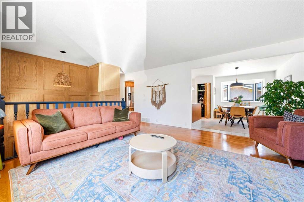 12028 Canfield Road SW, Calgary, Alberta  T2W 1V2 - Photo 6 - A2300272