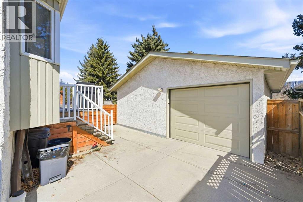 12028 Canfield Road SW, Calgary, Alberta  T2W 1V2 - Photo 27 - A2300272