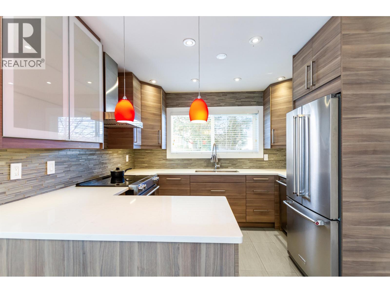 6072 Selma Avenue, Burnaby, British Columbia  V5H 3R2 - Photo 11 - R3093926