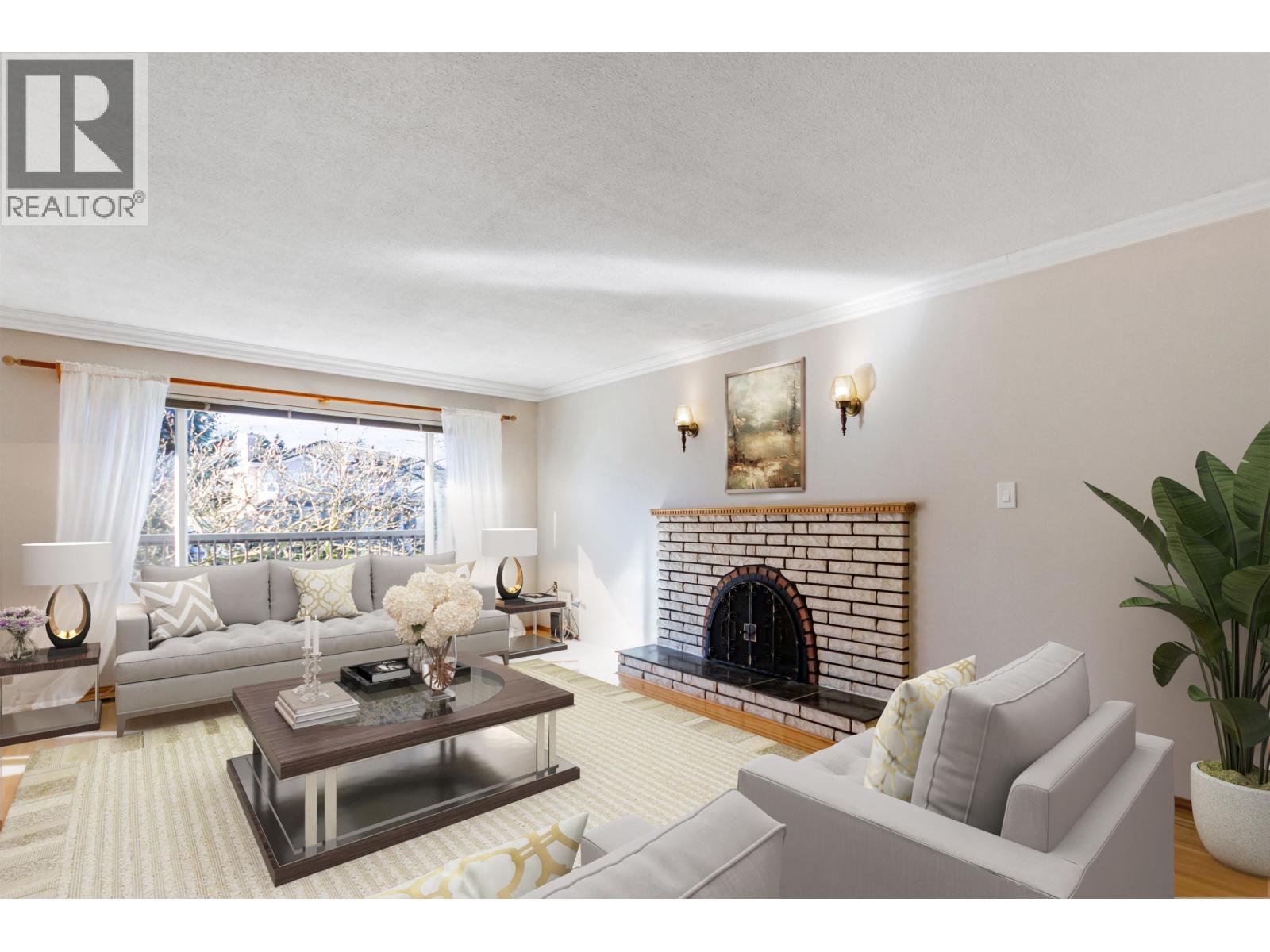 6072 Selma Avenue, Burnaby, British Columbia  V5H 3R2 - Photo 2 - R3093926