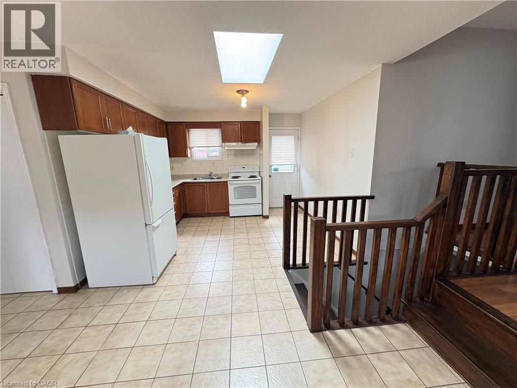 358 Templemead Drive, Hamilton, Ontario  L8W 3G3 - Photo 2 - 40820152