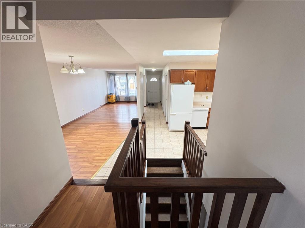 358 Templemead Drive, Hamilton, Ontario  L8W 3G3 - Photo 6 - 40820152