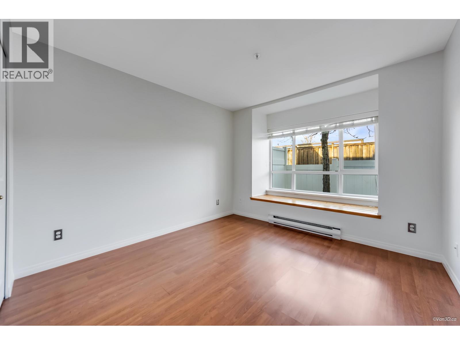 127 6588 Southoaks Crescent, Burnaby, British Columbia  V5E 4K1 - Photo 4 - R3110411