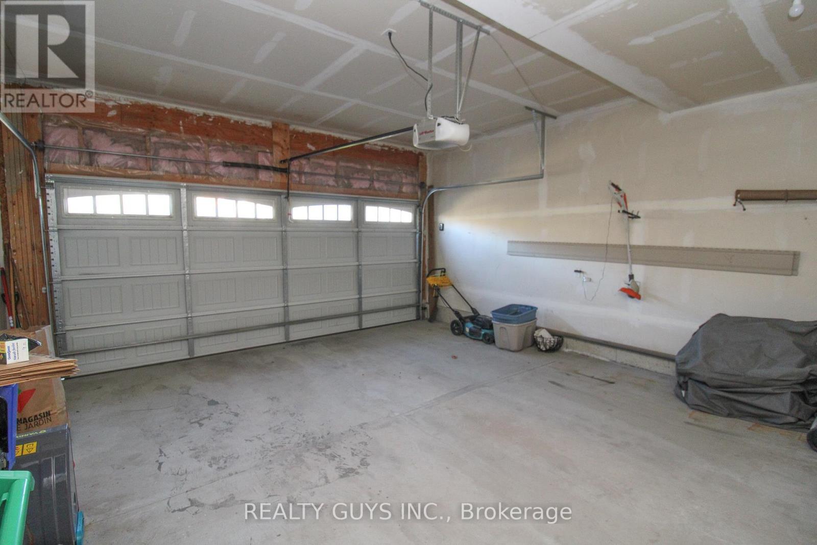 570 Grange Way, Peterborough, Ontario  K9H 0G5 - Photo 10 - X12992044