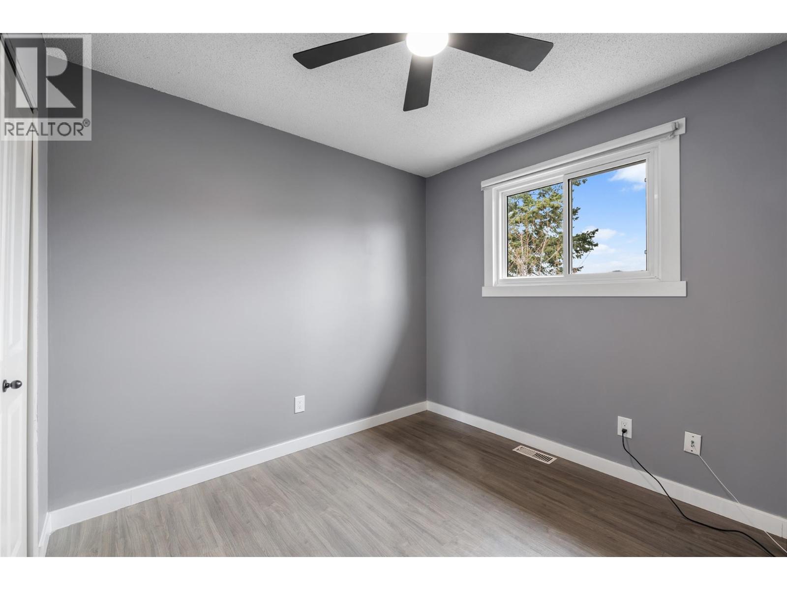 4404 Westview Drive, Vernon, British Columbia  V1T 7M6 - Photo 14 - 10381964