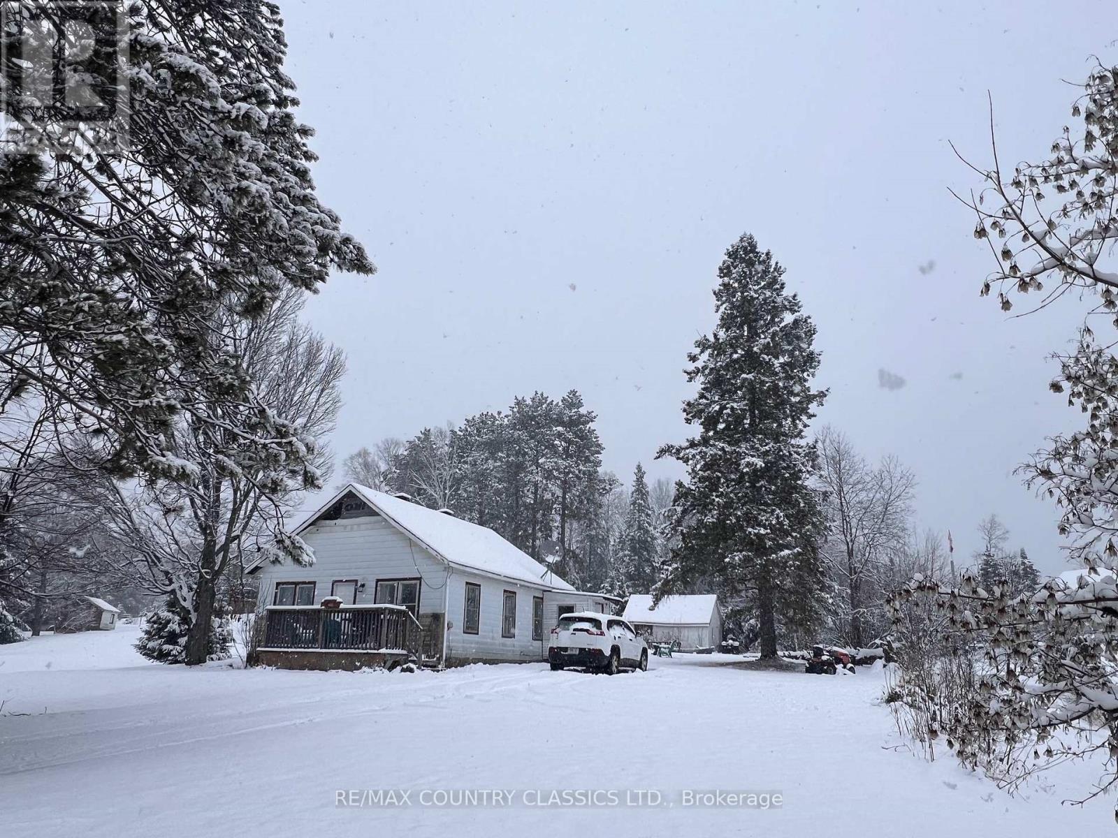 29606 60 HWY HIGHWAY, South Algonquin, Ontario