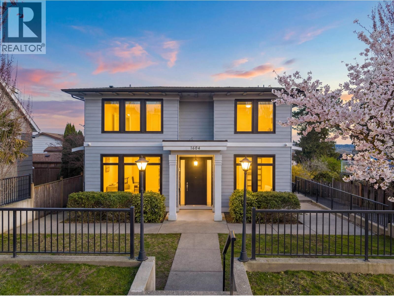 1604 HAMILTON STREET, New Westminster, British Columbia