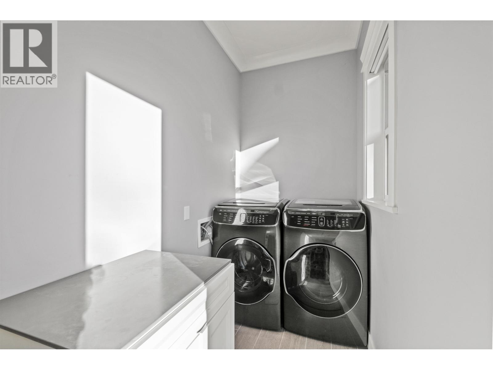 1604 Hamilton Street, New Westminster, British Columbia  V3M 2N8 - Photo 8 - R3110360